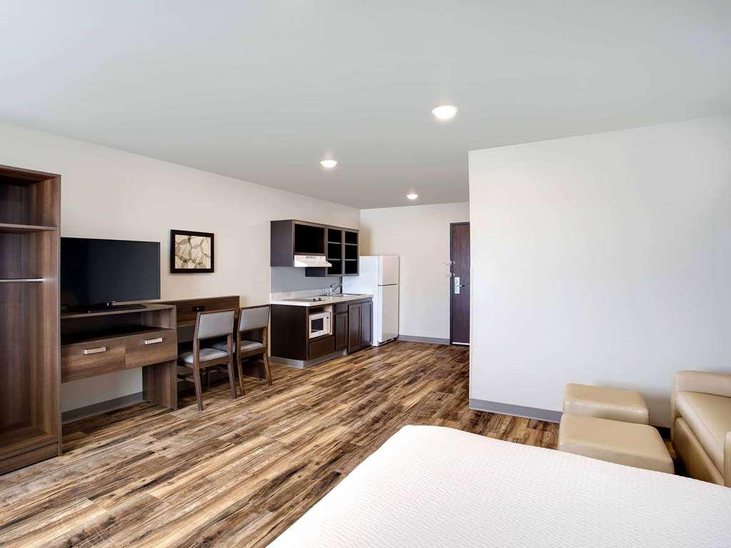 Woodspring Suites Houston Northwest Room photo