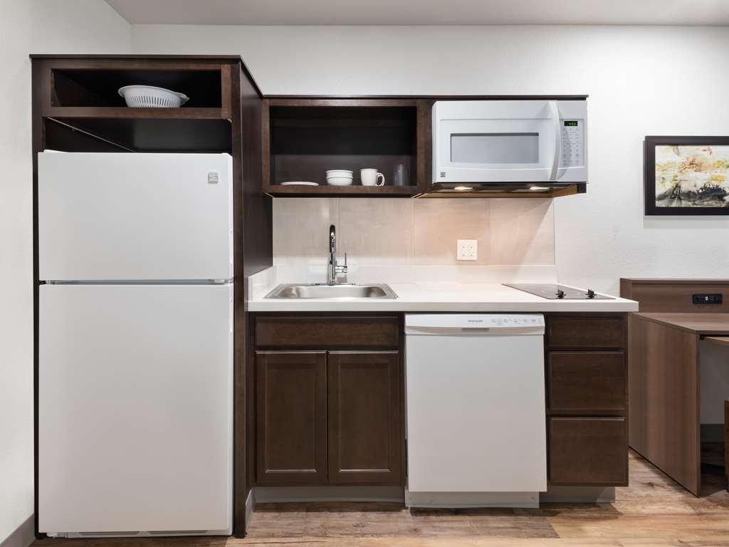 Woodspring Suites Houston Northwest Room photo