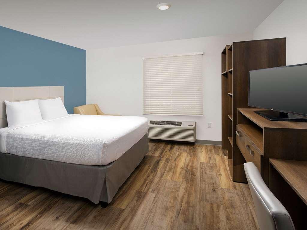 Woodspring Suites Houston Northwest Room photo