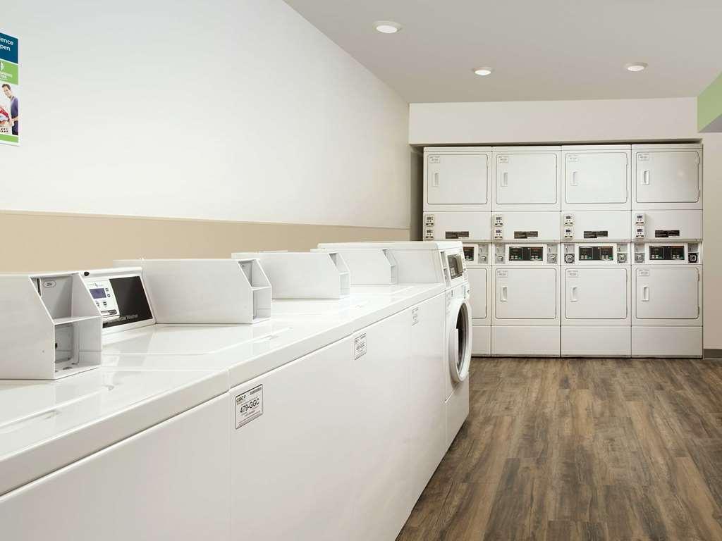 Woodspring Suites Houston Northwest Facilities photo